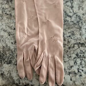 Vtg pink floral embroidered gloves